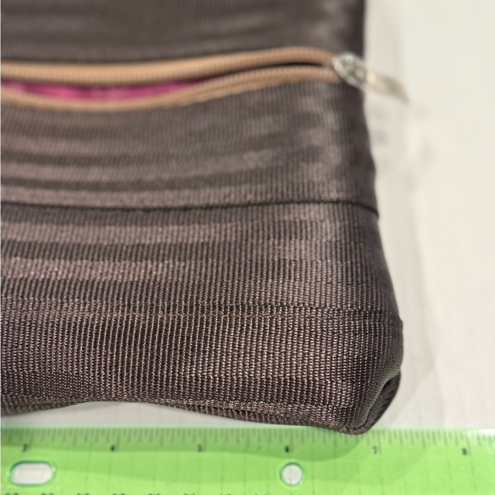 Maggie Bags Brown Crossbody Bag Made of Seatbelt - Picture 16 of 16